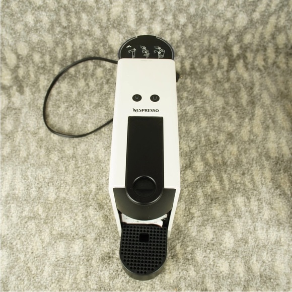 Nespresso Essenza Mini Espresso Pod Machine C30 White Tested Coffee Ukraine Made - Picture 3 of 11